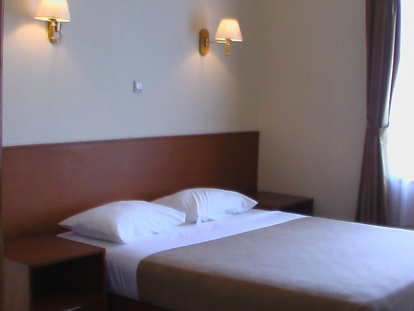 Puri Bernadi Guest House Lembang Exterior foto